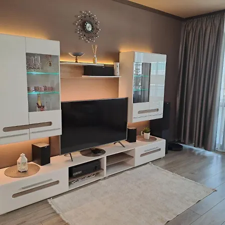 Season's Apartament